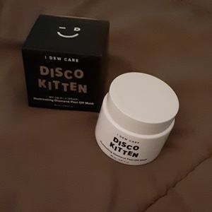 I drew care. I illuminating diamond peel off mask